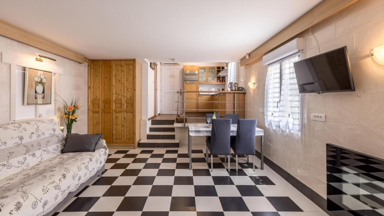 Apartments Katarina Trogir Extérieur photo