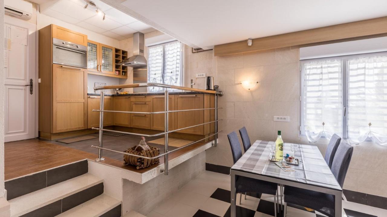 Apartments Katarina Trogir Extérieur photo
